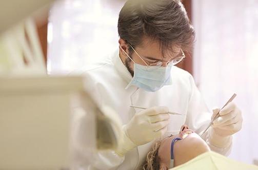 为什么牙医要去美国留学-口腔医学留学哪个国家性价比高？