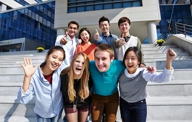 为什么中国去留学-为啥大学生通过留学才会成才？
