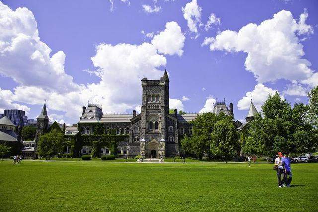 为什么留学这么贵-加拿大多伦多大学留学真实费用？