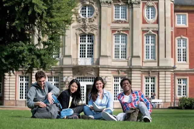为什么德国留学好-德国，加拿大，美国，英国留学的特点，各自的优缺点是什么？