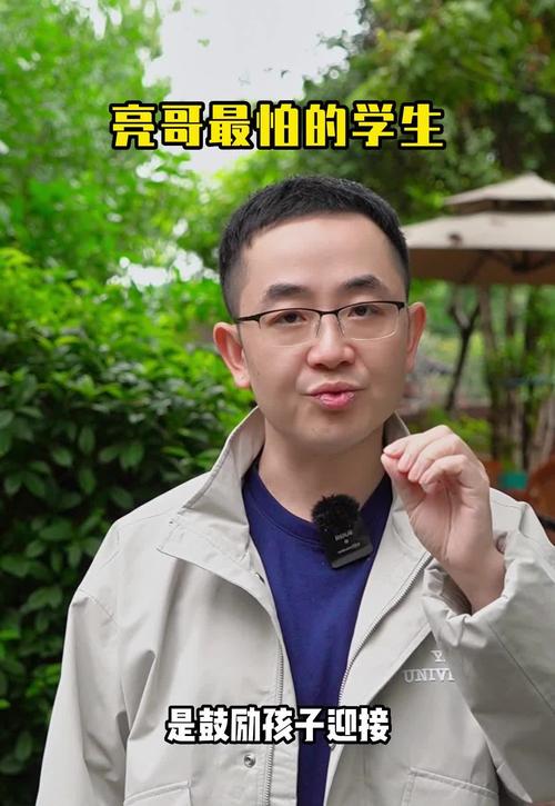 为什么出国留学英语视频-亮哥留学这个人的视频靠谱吗？
