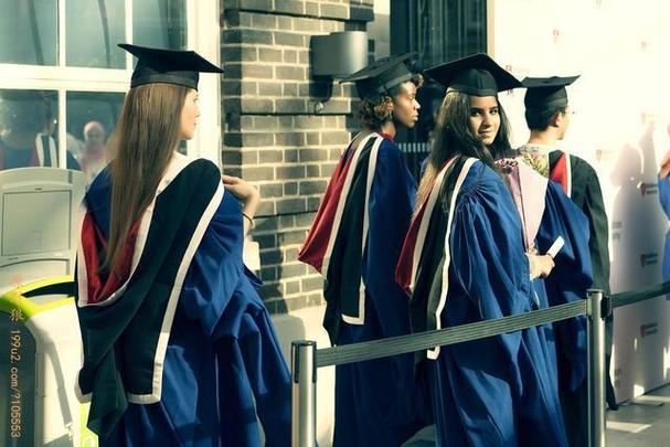 英国留学为什么不能毕业-为什么英国大学硕士毕业率如此之低？