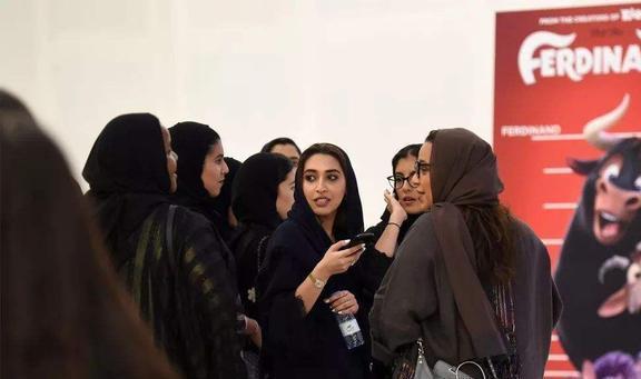 为什么沙特留学给补贴-沙特女人可以上大学吗？