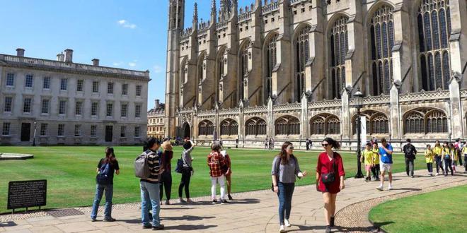 为什么要选择留学英国呢-如今去英国留学好不好？