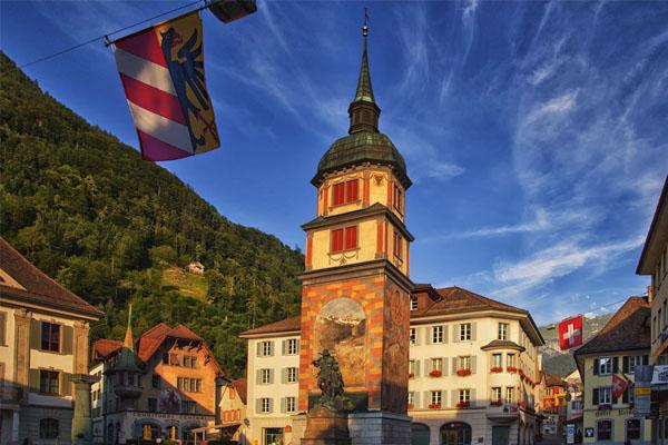为什么没人去瑞士留学-瑞士留学毕业后，有多大几率能留在瑞士发展？